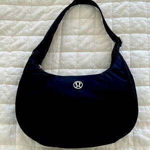 Lululemon mini shoulder bag 4L